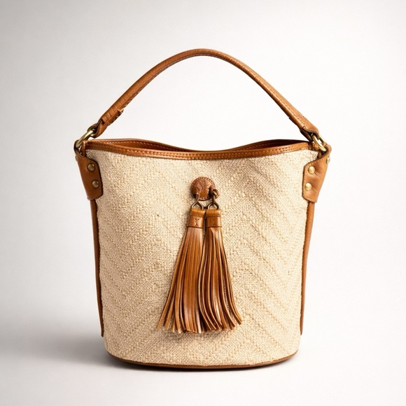 Patricia Nash Handbags - Patricia Nash Tan and Cream Bucket Bag